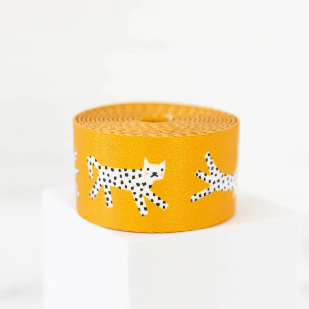1.5" Snow Leopards Golden Webbing